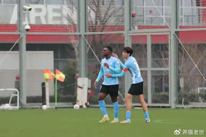 Kaiyuan-辽宁铁人砸钱真能争冠?先问问山东泰山答不答应!|英博|中超|上海申花足球俱乐部|大连英博|申花_新浪体育_新浪新闻